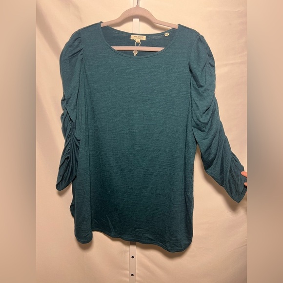 Women's Max Studio 3/4 Sleeve Blouse W/ Ruched Sleeves - Picture 1 of 6